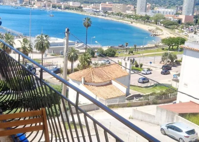 Magnifique Appartement Avec Balcon Vue Mer A L\'Entree D\'Ajaccio